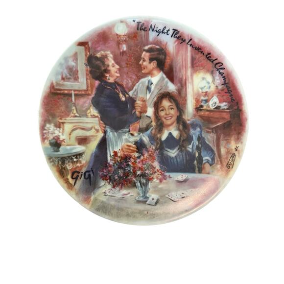 Limoges France “Patinage au Trocadéro” Plate by Peltriaux – Limited Edition - Picture 1 of 8